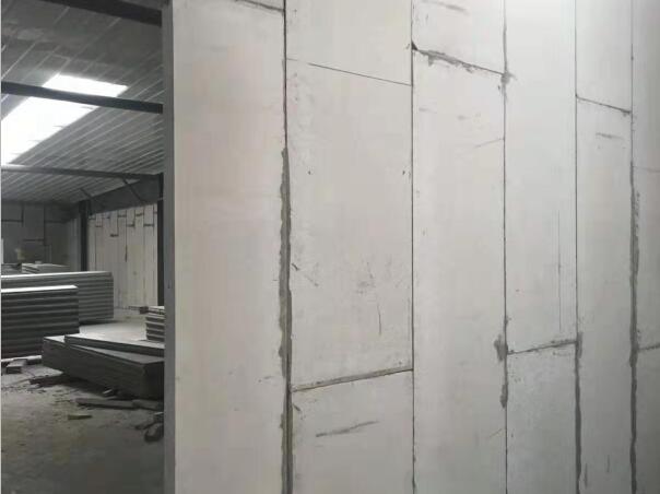 青岛轻质墙板为培训机构施工